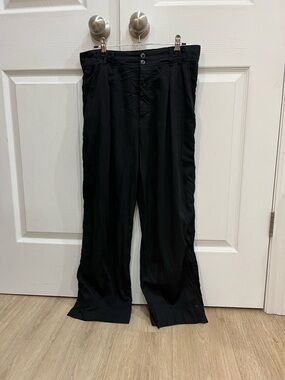 XiRENA Black Relaxed Straight-Leg Pants